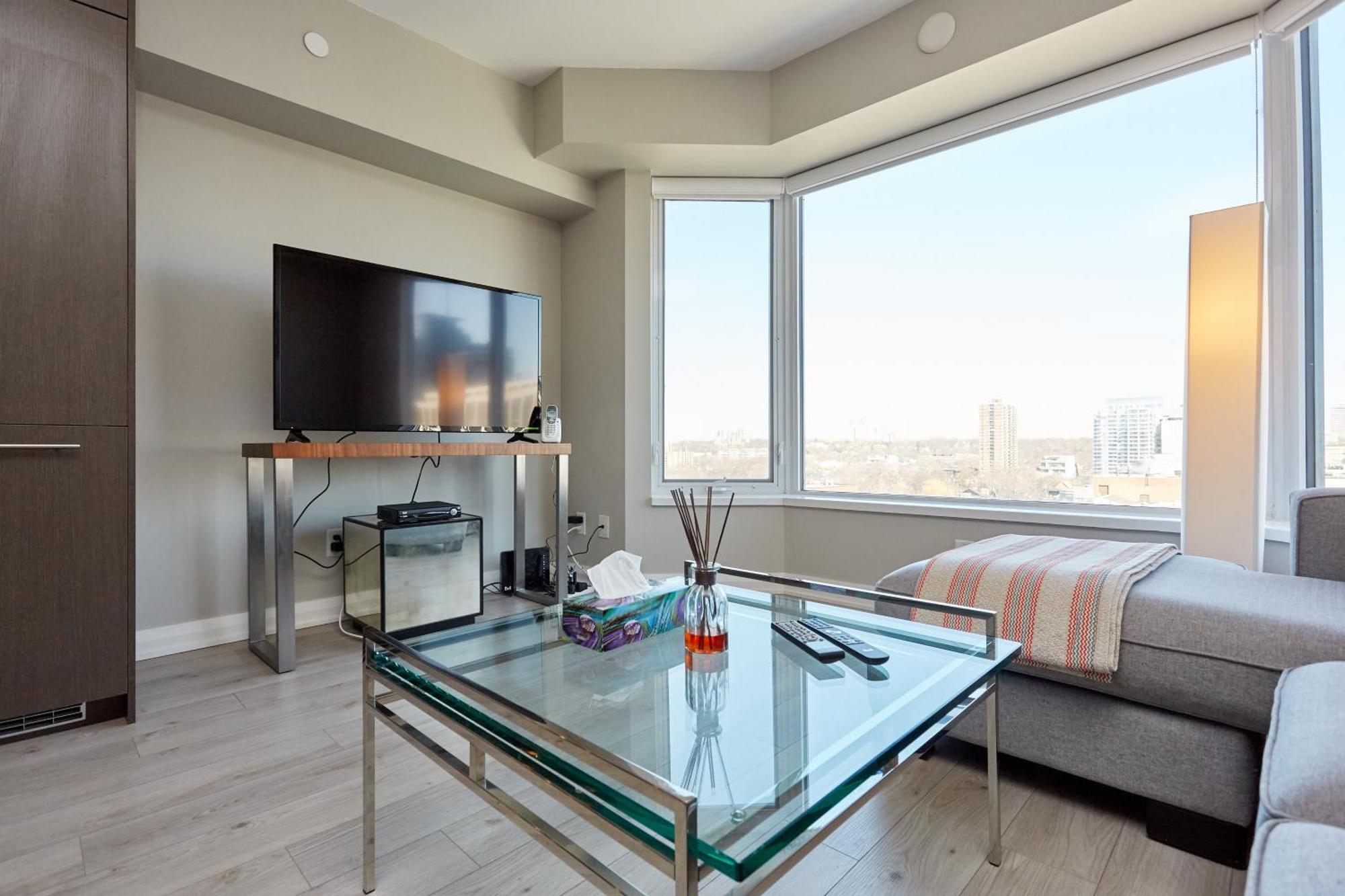 Atlas Suites - Yorkville Furnished Apartments Toronto Exterior photo