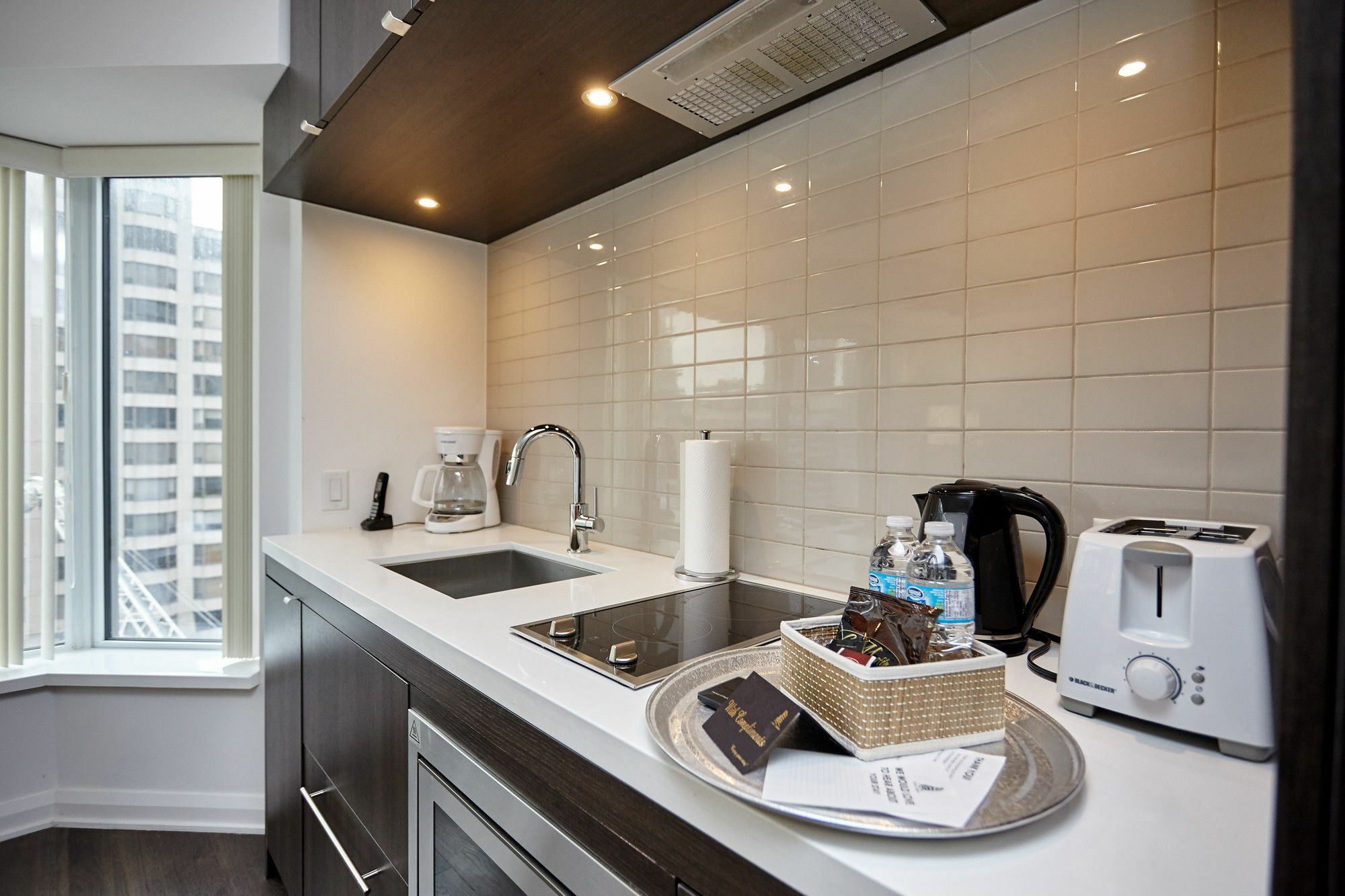 Atlas Suites - Yorkville Furnished Apartments Toronto Exterior photo